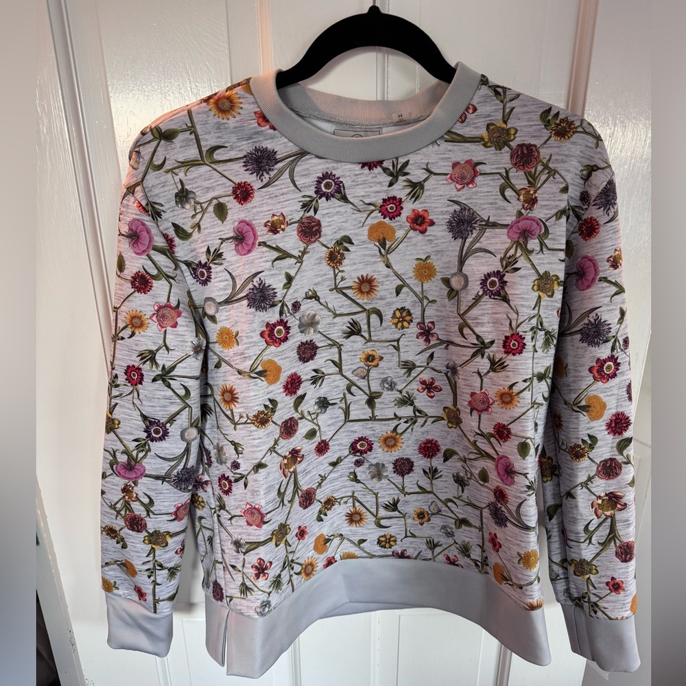 Foray Sweatshirt, size M